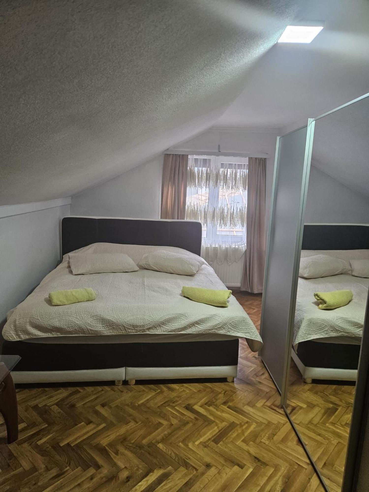 Vila Petunija Сьєниця Номер фото